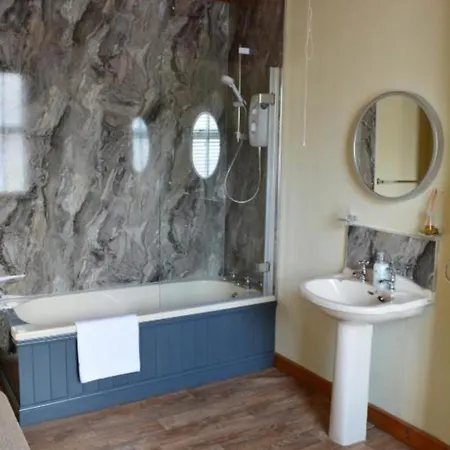 Town Centre Walk To Everything! Pensjonat *