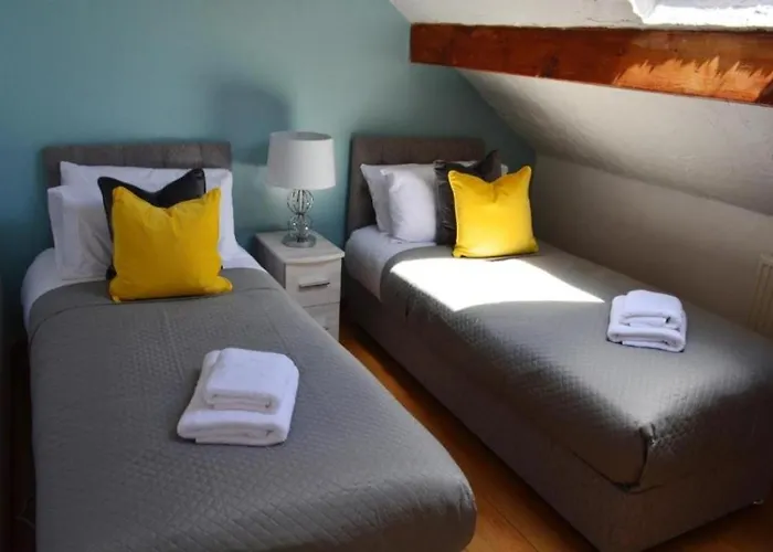 بيت ضيافة Town Centre Walk To Everything! ويتبي