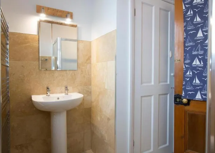 Town Centre Walk To Everything!